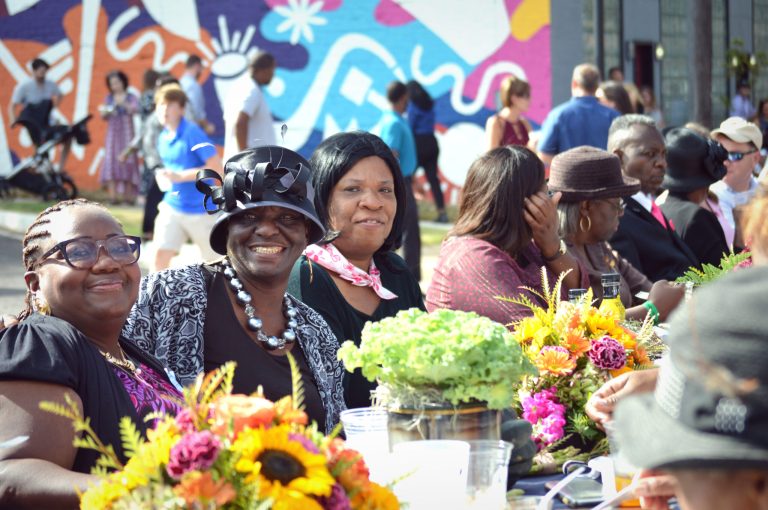 This unique Sunday Dinner is bringing soul food + live music to Woodlawn, Oct. 8 This unique Sunday Dinner is bringing soul food + live music to Woodlawn, Oct. 8