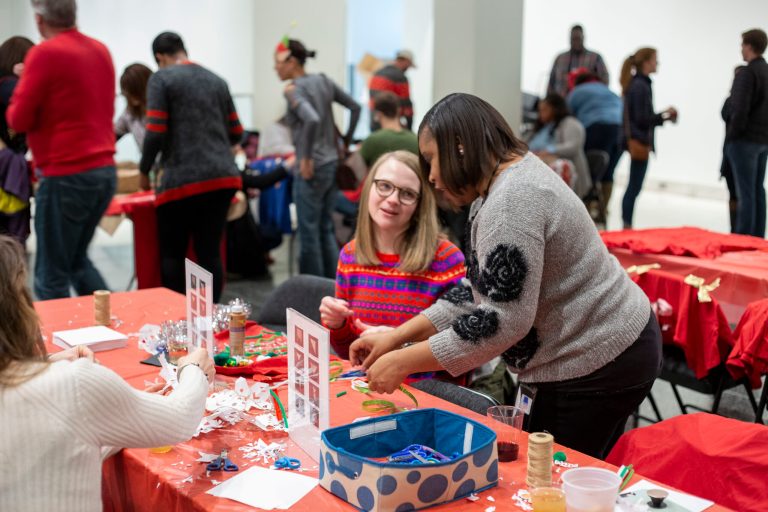 Release your inner Grinch at Art After 5 on Dec. 1—green cocktails, dancing + more Release your inner Grinch at Art After 5 on Dec. 1—green cocktails, dancing + more