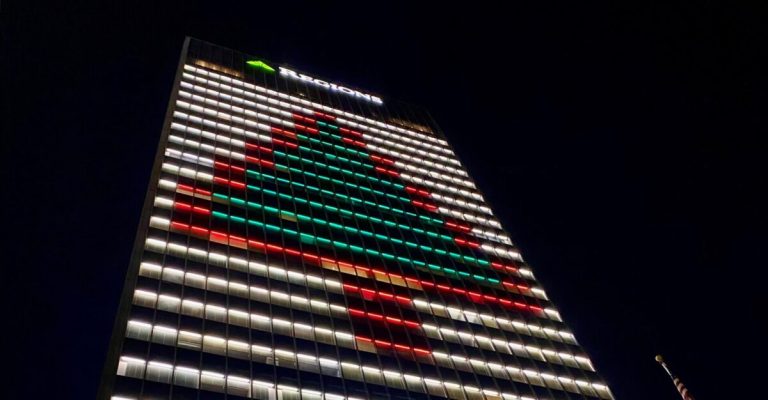 Party at the Regions Building Lighting Nov. 29th. FREE! Party at the Regions Building Lighting Nov. 29th. FREE!