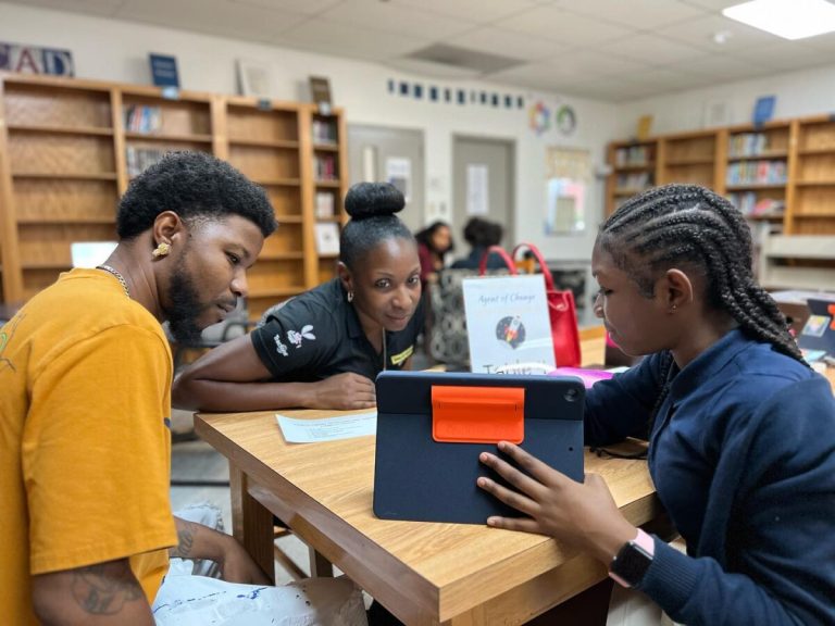 Apple names 3 Birmingham schools ‘distinguished’ for tech innovation Apple names 3 Birmingham schools ‘distinguished’ for tech innovation