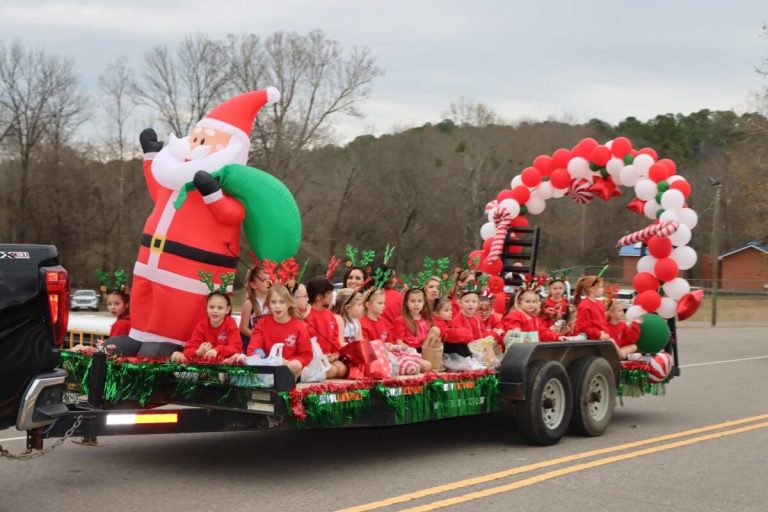15 Greater Birmingham parades that will make your December shine—floats, fun themes + good times for all ages 15 Greater Birmingham parades that will make your December shine—floats, fun themes + good times for all ages