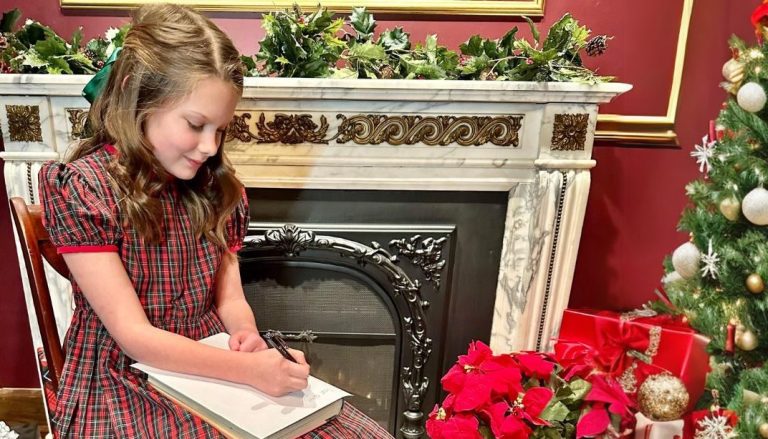 “Yes, Virginia, There is a Santa Claus” is the holiday must-see—get your tickets now “Yes, Virginia, There is a Santa Claus” is the holiday must-see—get your tickets now