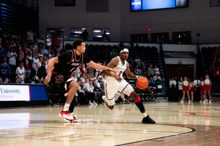 Samford men’s basketball maintains longest win streak in the country Samford men’s basketball maintains longest win streak in the country
