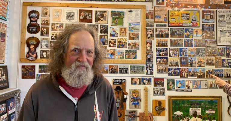 Local artist Craig Legg creating art book on “History of Birmingham Rock & Roll” Local artist Craig Legg creating art book on “History of Birmingham Rock & Roll”