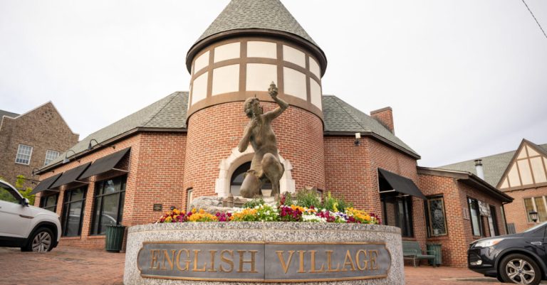 NEW: Indian restaurant plans to open in English Village this spring NEW: Indian restaurant plans to open in English Village this spring