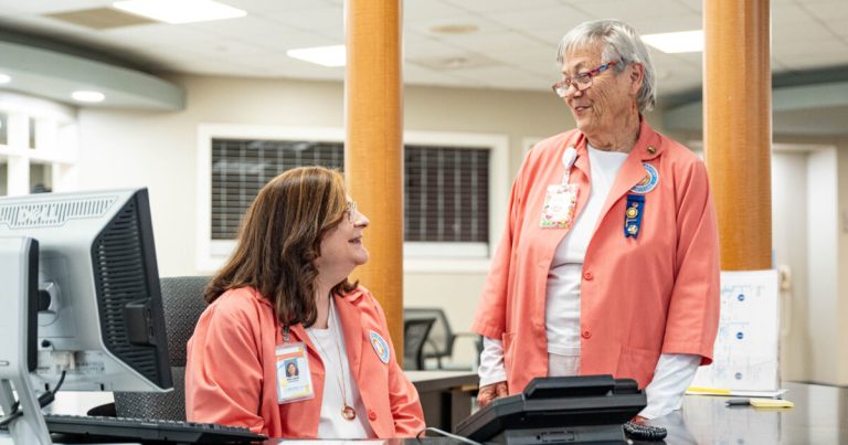 Why these 2 women love volunteering at Walker Baptist + how you can too Why these 2 women love volunteering at Walker Baptist + how you can too