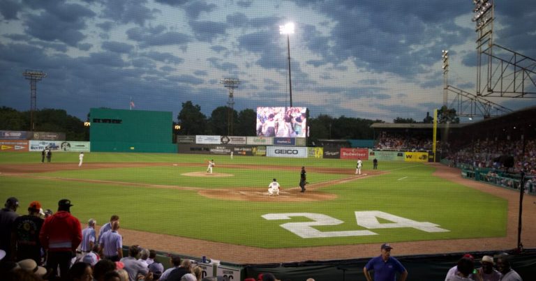 Rickwood Field to host past MLB stars for annual East-West Classic Rickwood Field to host past MLB stars for annual East-West Classic