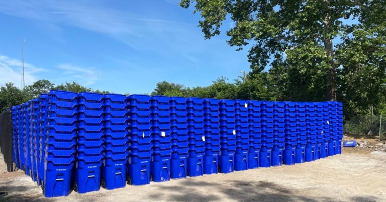 Birmingham is giving out 5,100 recycling carts. Here is how to get one. Birmingham is giving out 5,100 recycling carts. Here is how to get one.