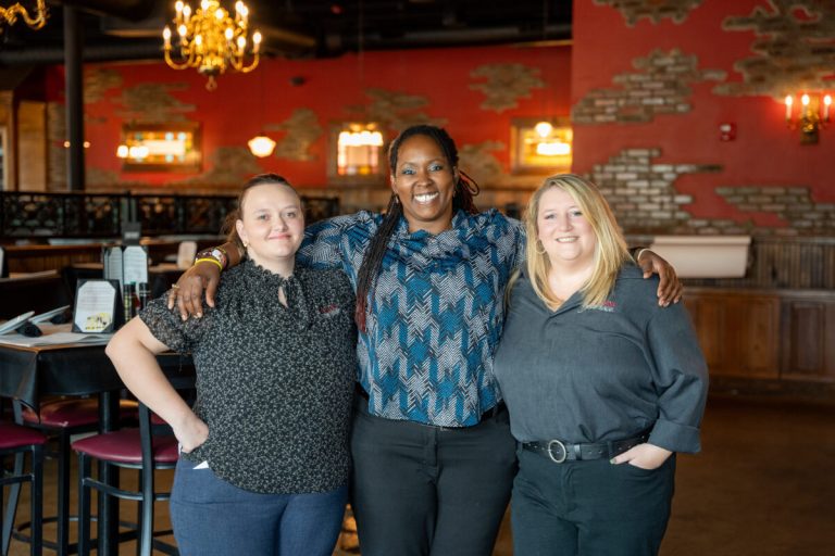 These 3 rave about working at one local restaurant—why they love it These 3 rave about working at one local restaurant—why they love it