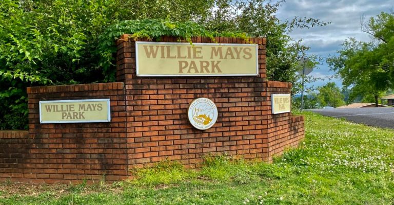 Major League Baseball launches auction to benefit Willie Mays Park restoration in Fairfield Major League Baseball launches auction to benefit Willie Mays Park restoration in Fairfield