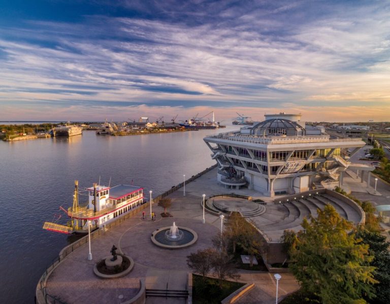 Fall in love with Mobile this February: Mardi Gras, Black History Month events + Valentine’s vacations Fall in love with Mobile this February: Mardi Gras, Black History Month events + Valentine’s vacations