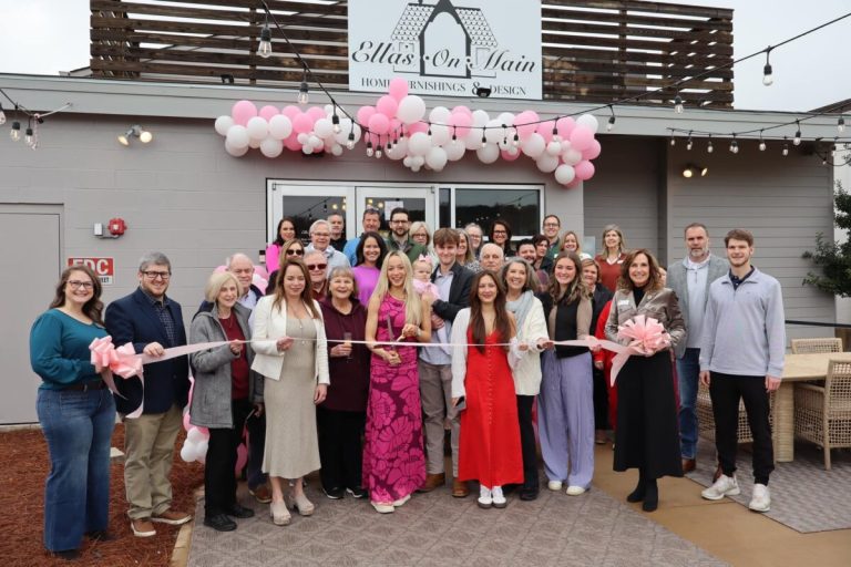 Welcome Ella’s on Main to Trussville’s entertainment district Welcome Ella’s on Main to Trussville’s entertainment district