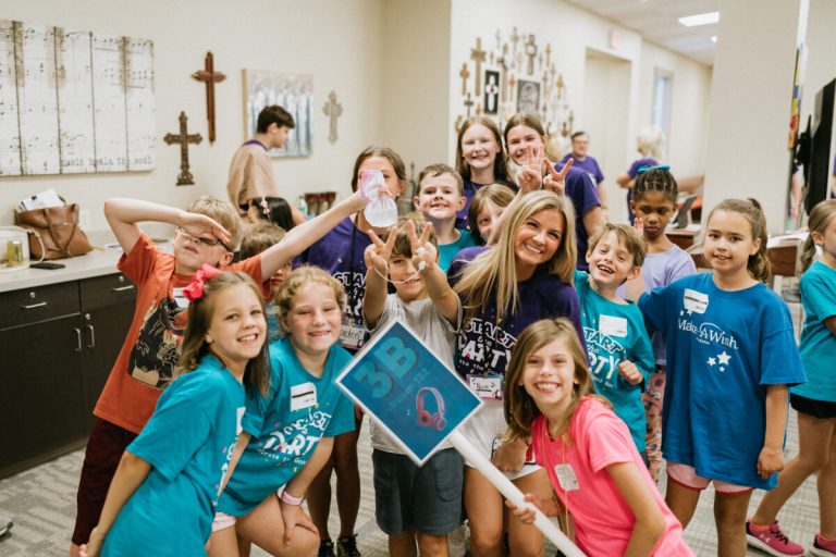 Your kiddos will love these Vacation Bible School + summer camps—sign up now! Your kiddos will love these Vacation Bible School + summer camps—sign up now!