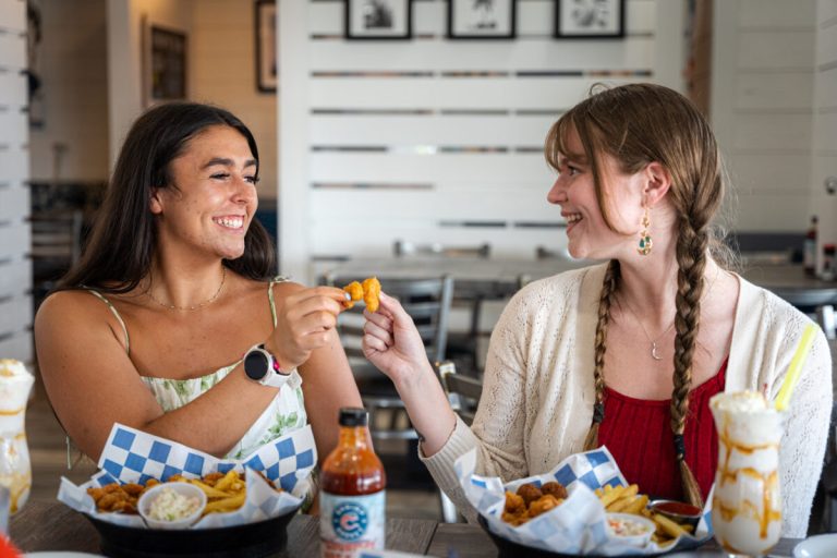 Gulf-themed girl dinner: A virtual visit to the beach right here in Birmingham Gulf-themed girl dinner: A virtual visit to the beach right here in Birmingham