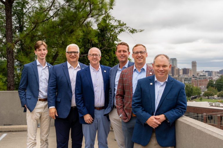 New bank puts down Birmingham roots New bank puts down Birmingham roots
