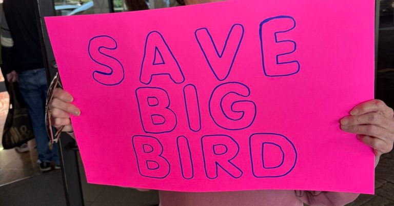 Alabama Public Television votes to keep current contract with PBS Alabama Public Television votes to keep current contract with PBS