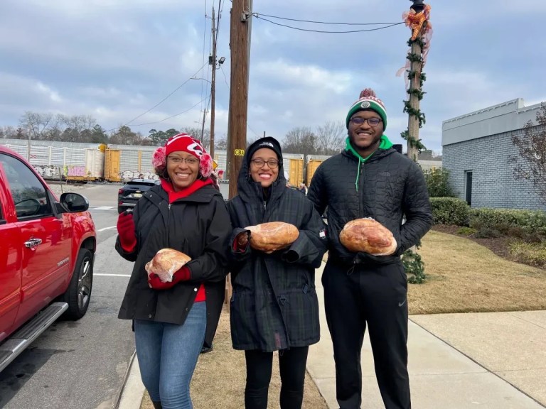 Get free Thanksgiving meals and supplies across Birmingham this November Get free Thanksgiving meals and supplies across Birmingham this November