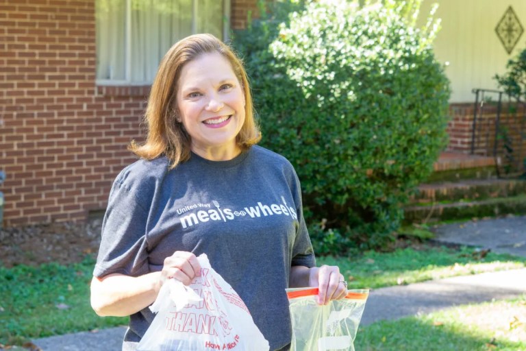 We found one of the best ways to volunteer in Birmingham + you can do it on your lunch break! We found one of the best ways to volunteer in Birmingham + you can do it on your lunch break!