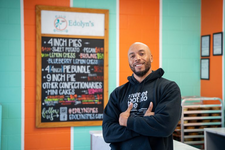 Edolyn’s Pies opens new storefront in Glen Iris Edolyn’s Pies opens new storefront in Glen Iris