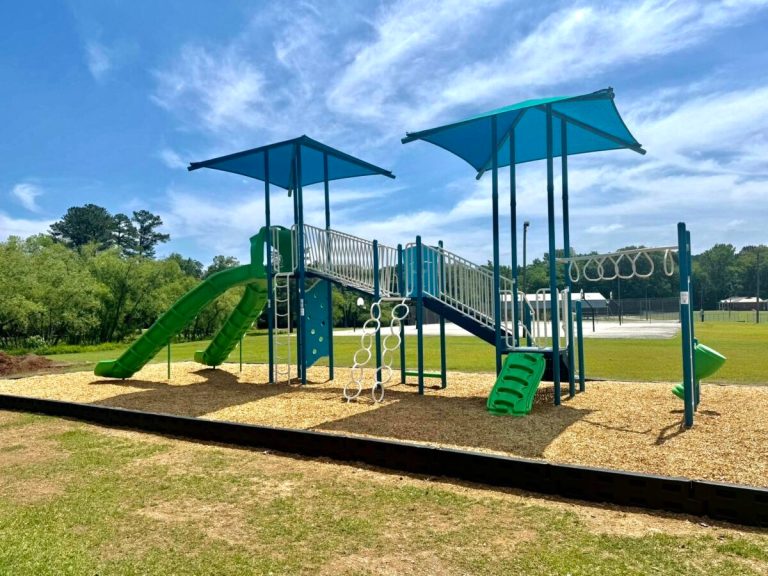 New playground opens at Leeds’ Moton Park New playground opens at Leeds’ Moton Park