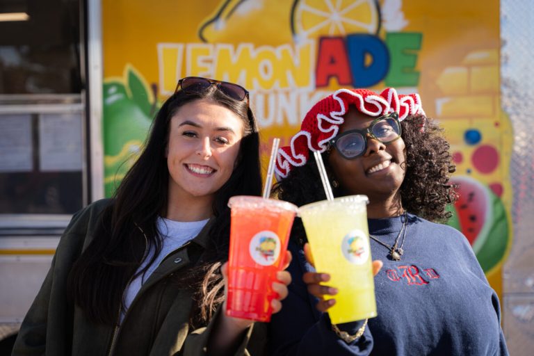 NEW Food Truck Fridays program brings Birmingham’s best local flavors downtown NEW Food Truck Fridays program brings Birmingham’s best local flavors downtown