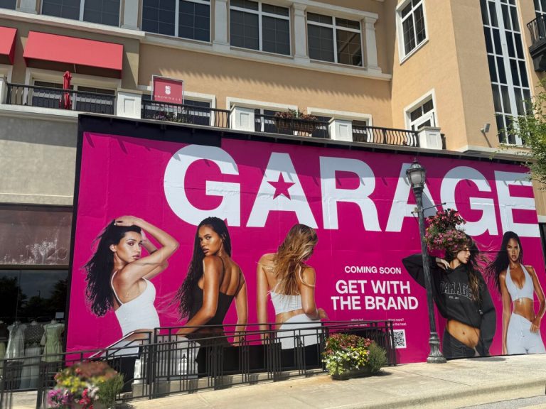 Popular fashion retailer Garage reopening first Alabama location at The Summit Popular fashion retailer Garage reopening first Alabama location at The Summit