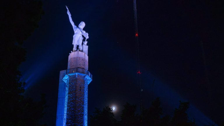 Birmingham’s Vulcan Park named most romantic destination in Alabama Birmingham’s Vulcan Park named most romantic destination in Alabama