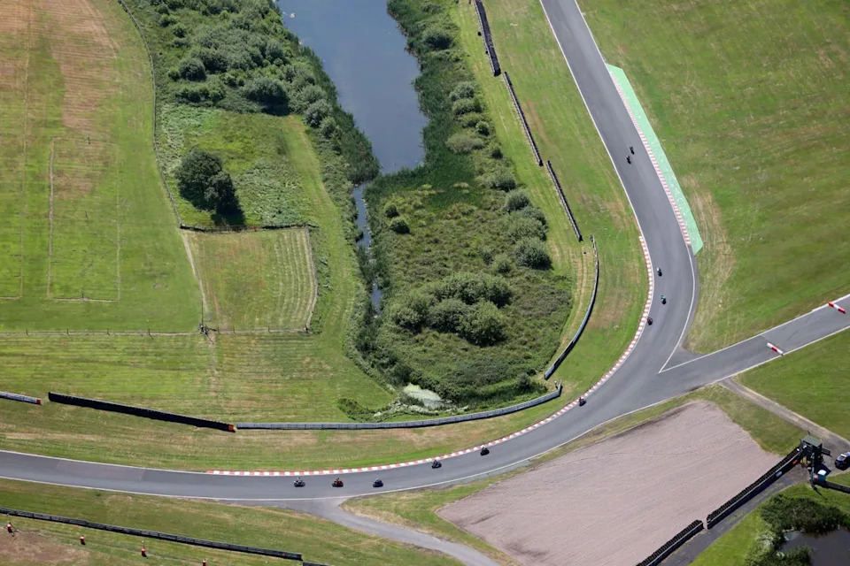 Two riders useless after ‘catastrophic’ 11-man crash at British Superbikes Championship Two riders useless after ‘catastrophic’ 11-man crash at British Superbikes Championship