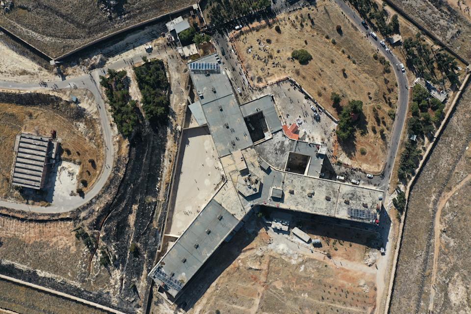 Lethal Torture Gadget Found at Syria’s ‘Human Slaughterhouse’ Lethal Torture Gadget Found at Syria’s ‘Human Slaughterhouse’