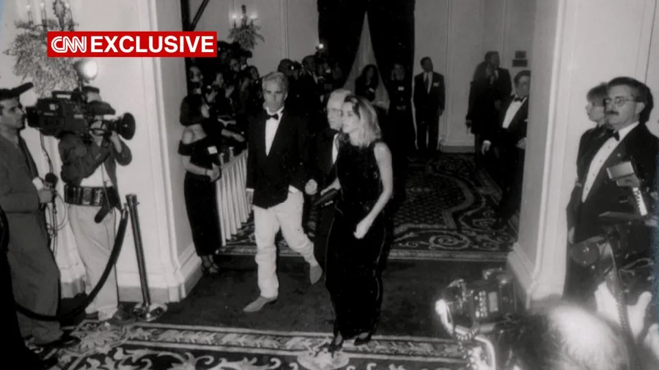 Newly found images and video shed recent mild on Trump’s ties to Jeffrey Epstein Newly found images and video shed recent mild on Trump’s ties to Jeffrey Epstein