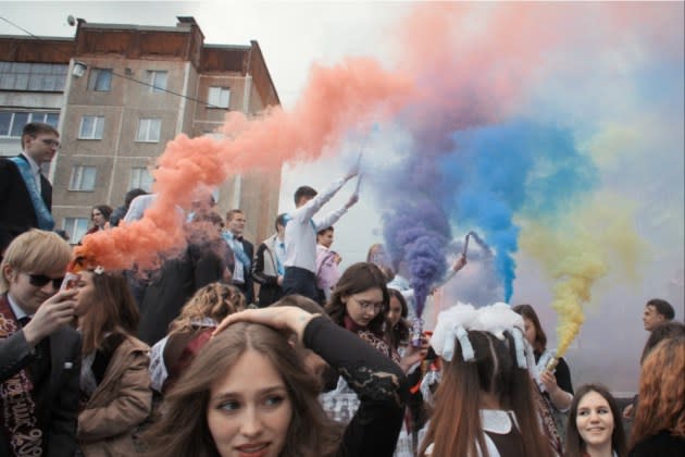 A Defiant Trainer Witnesses the Militarization of Russian Faculties Amid Ukraine Battle in Poignant Doc A Defiant Trainer Witnesses the Militarization of Russian Faculties Amid Ukraine Battle in Poignant Doc