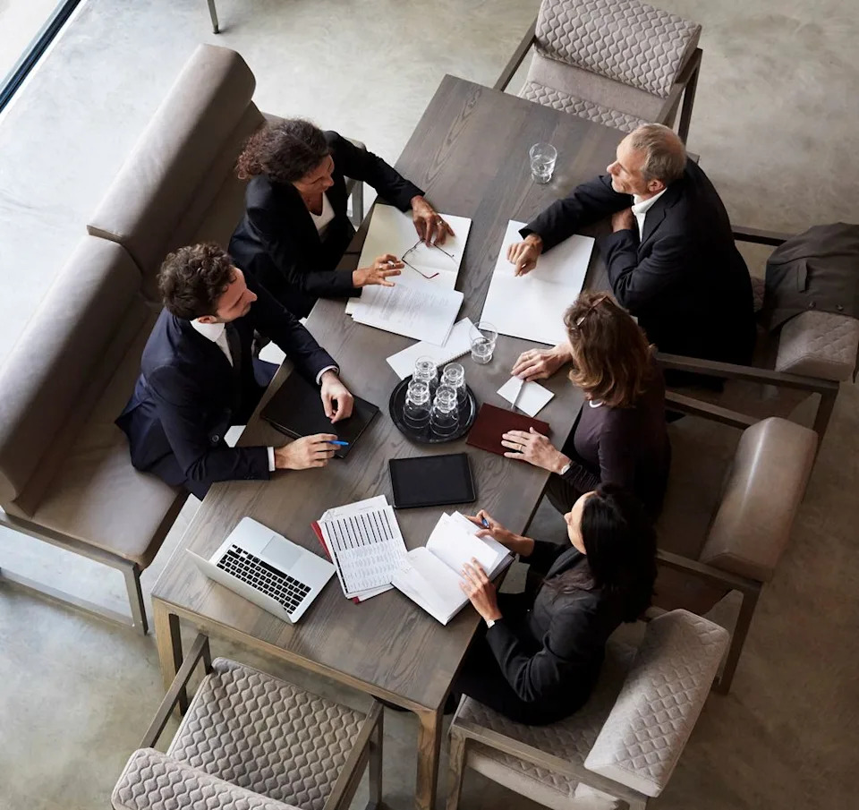 Man, 41, Asks for a ‘Gen Z Perspective’ After a Co-Employee, 24, Referred to as Him Out in a Tense Work Assembly Man, 41, Asks for a ‘Gen Z Perspective’ After a Co-Employee, 24, Referred to as Him Out in a Tense Work Assembly