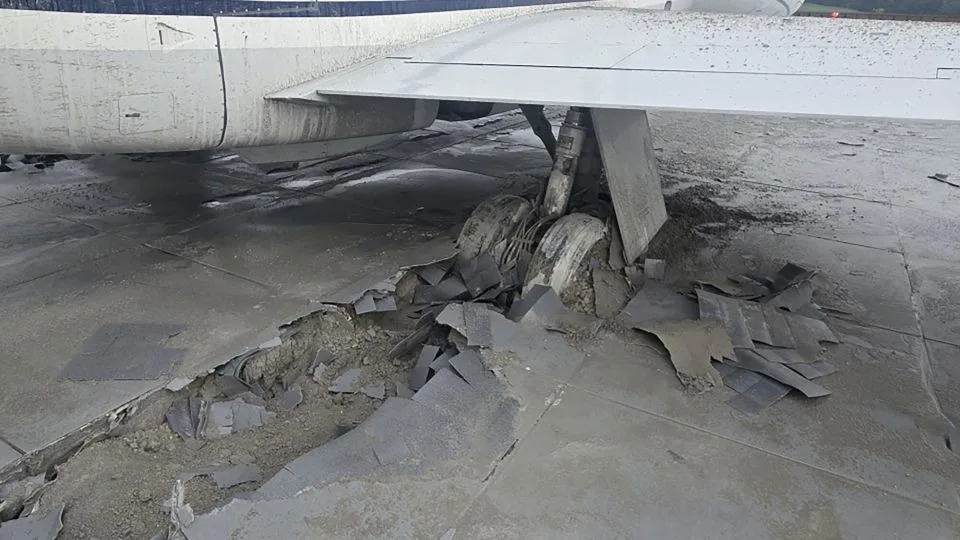 First officer twice tried to cease botched touchdown earlier than aircraft skidded off the top of the runway, NTSB says First officer twice tried to cease botched touchdown earlier than aircraft skidded off the top of the runway, NTSB says