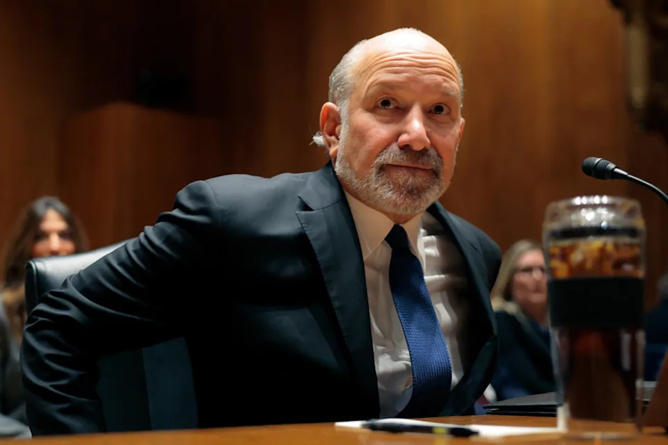Karoline Leavitt cuts off White Home briefing after reporter asks about Commerce chief Lutnick’s Epstein island admission Karoline Leavitt cuts off White Home briefing after reporter asks about Commerce chief Lutnick’s Epstein island admission
