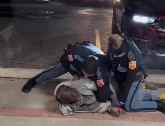 El Paso barber’s act of kindness ends in viral arrest video El Paso barber’s act of kindness ends in viral arrest video