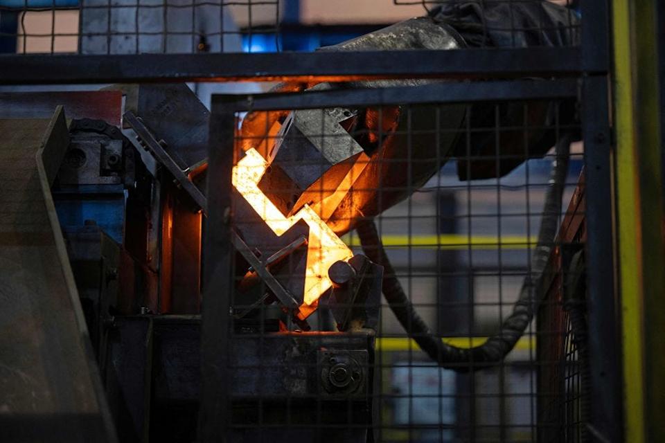 A NATO ally discovered the trick to getting weapons to Ukraine cheaper and sooner. It may very well be essential. A NATO ally discovered the trick to getting weapons to Ukraine cheaper and sooner. It may very well be essential.