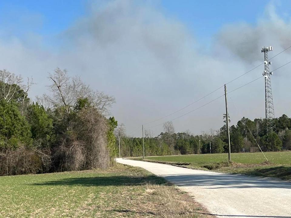 Fires rage in Myrtle Seashore space. Residents evacuated, some allowed to return residence Fires rage in Myrtle Seashore space. Residents evacuated, some allowed to return residence