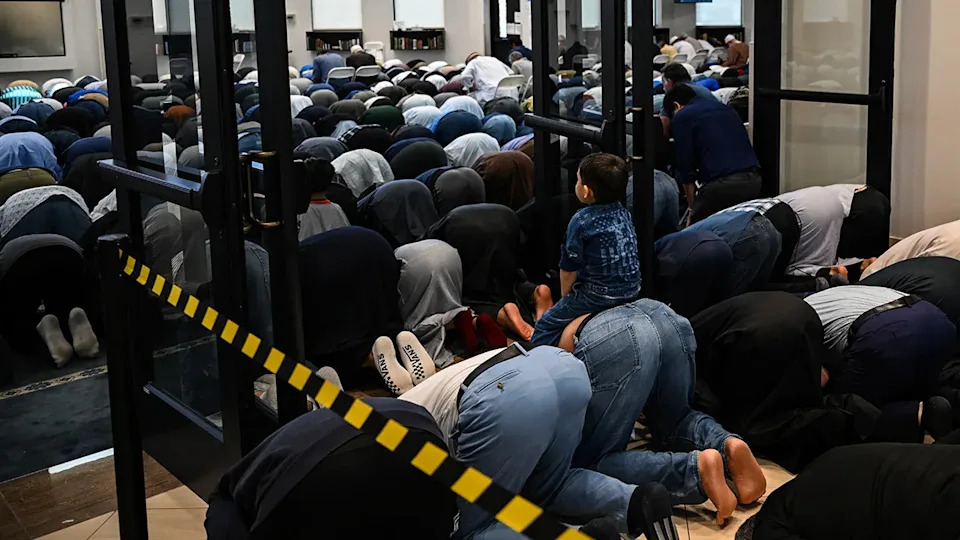 Texas orders Muslim college in Dallas to close down Texas orders Muslim college in Dallas to close down