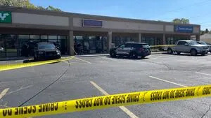 Smoke store that marketed ‘free joints’ raided by job power Smoke store that marketed ‘free joints’ raided by job power