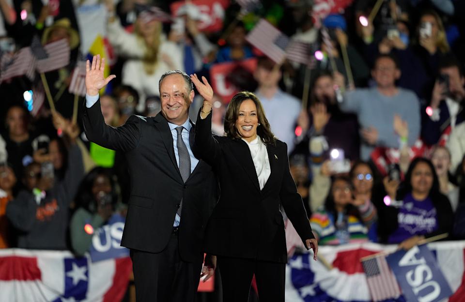 Kamala Harris & Doug Emhoff Are Reportedly Making a Huge Transfer in Their Submit-Washington DC Life Kamala Harris & Doug Emhoff Are Reportedly Making a Huge Transfer in Their Submit-Washington DC Life