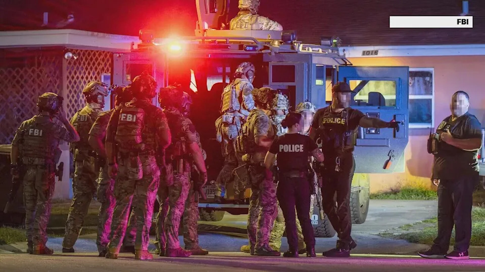 FBI arrests greater than 400 folks in New England throughout ‘Operation Summer season Warmth’ FBI arrests greater than 400 folks in New England throughout ‘Operation Summer season Warmth’