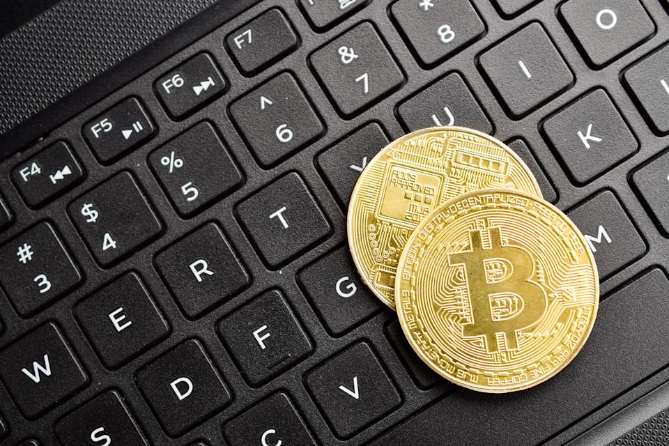 Bitcoin hovers round ,000 as Bernstein analysts say token ‘seems to be bottomed’ Bitcoin hovers round ,000 as Bernstein analysts say token ‘seems to be bottomed’