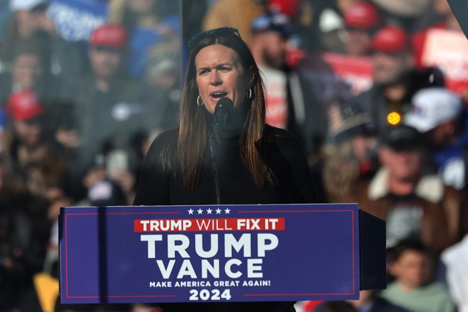 Sarah Sanders begs her outdated boss Trump to rethink after president rejects Arkansas’ request for catastrophe aid funds Sarah Sanders begs her outdated boss Trump to rethink after president rejects Arkansas’ request for catastrophe aid funds