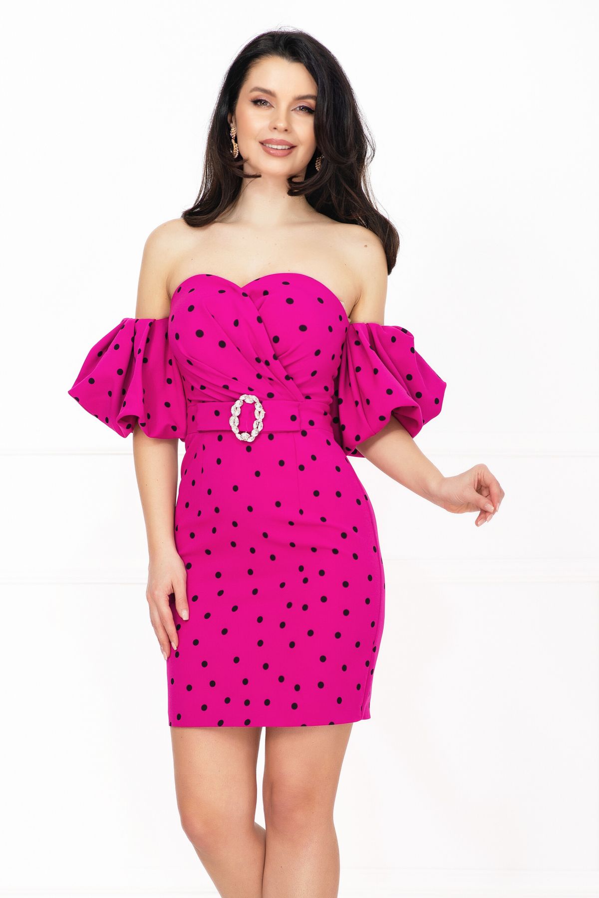 Rochie de zi layla cu buline fucsia și maneci gogosar – InPuff Rochie de zi layla cu buline fucsia și maneci gogosar – InPuff