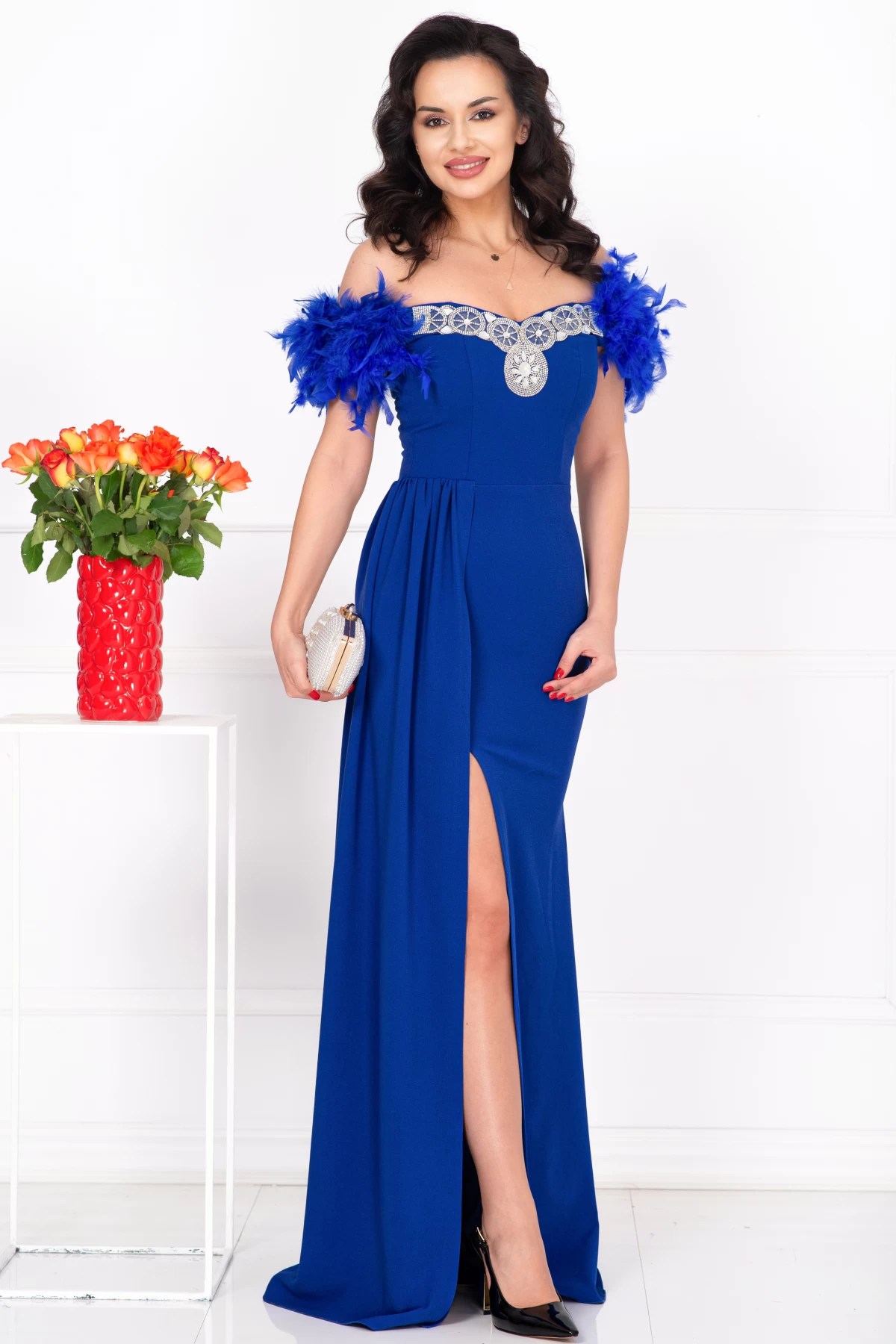 Rochie elegantă lungă albastră tip sirenă alissa cu fulgi și trenă – InPuff Rochie elegantă lungă albastră tip sirenă alissa cu fulgi și trenă – InPuff