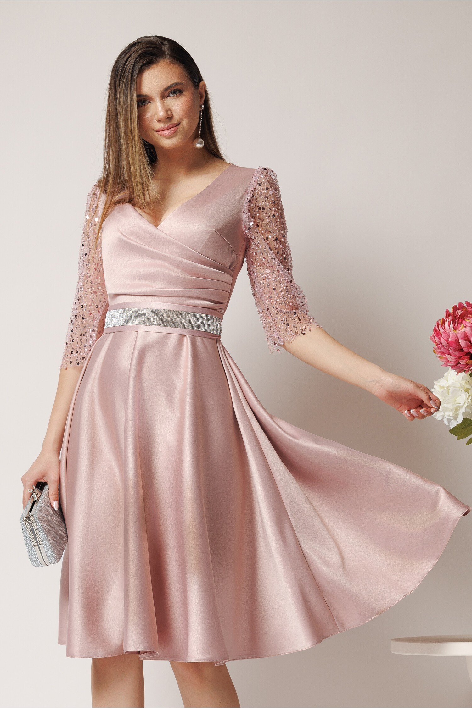 Rochie elegantă din tafta roz adria cu cordon în talie Rochie elegantă din tafta roz adria cu cordon în talie