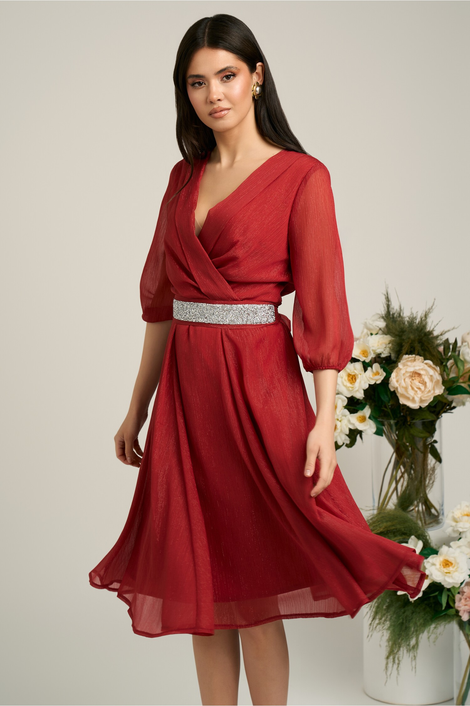 Rochie dy fashion bordo din voal cu fir strălucitor și cordon Rochie dy fashion bordo din voal cu fir strălucitor și cordon