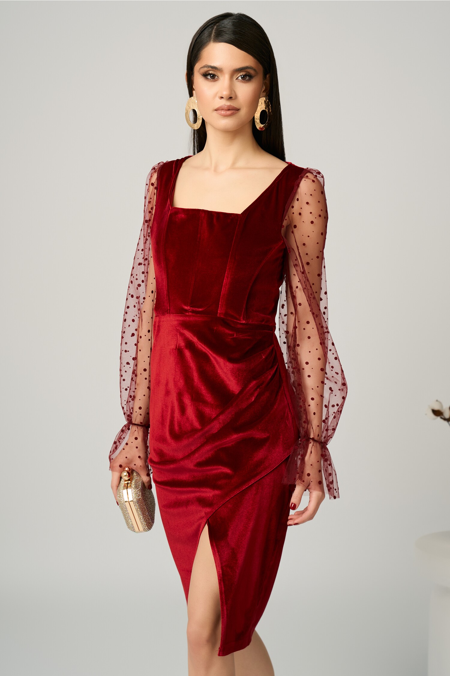 Rochie bordo din catifea cu mânecă lungă din tull Rochie bordo din catifea cu mânecă lungă din tull