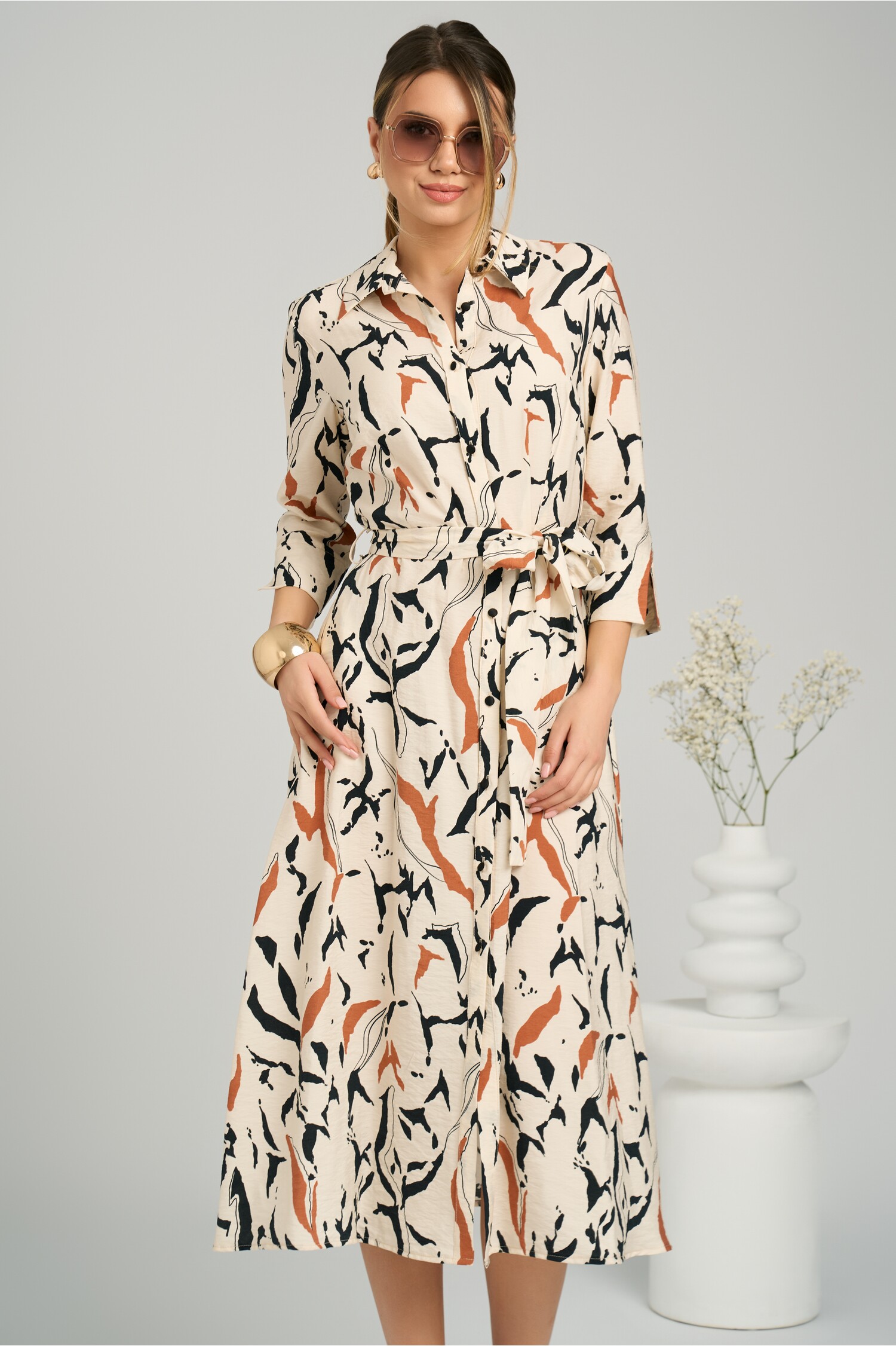 Rochie bej midi cu imprimeu cărămiziu și cordon Rochie bej midi cu imprimeu cărămiziu și cordon