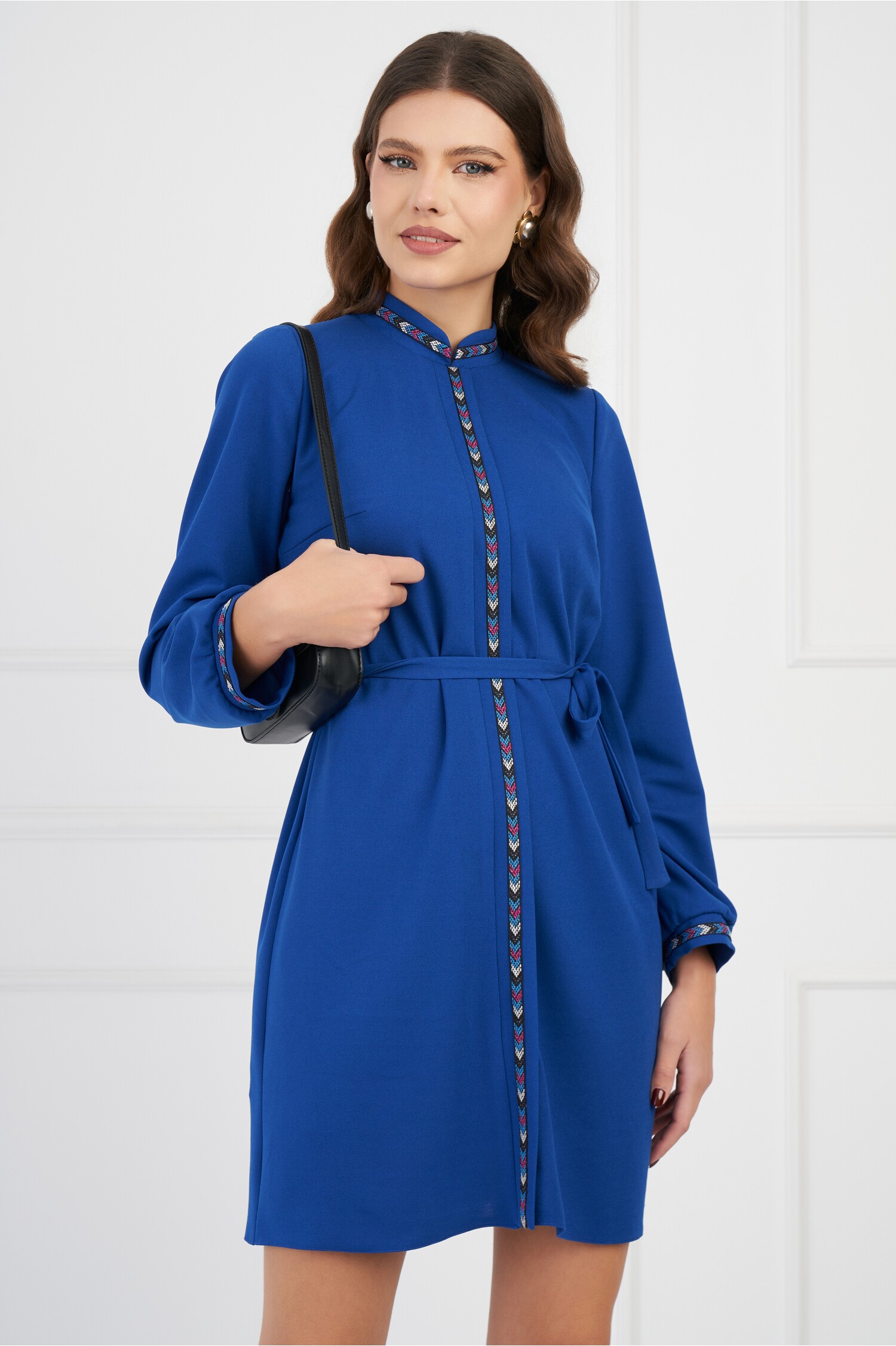 Rochie moze albastră cu detalii decorative Rochie moze albastră cu detalii decorative